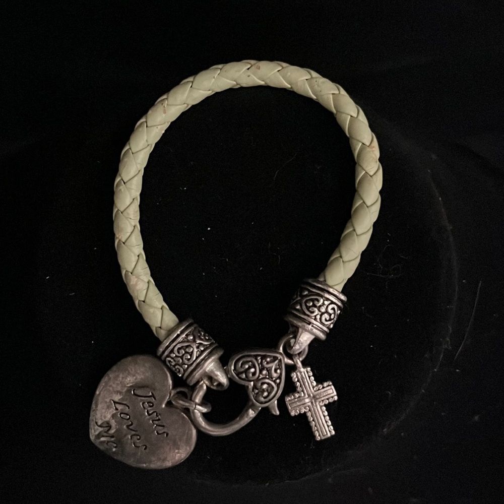 Leather Jesus Loves Me Bracelet with Adorable Heart shaped locket clasp.